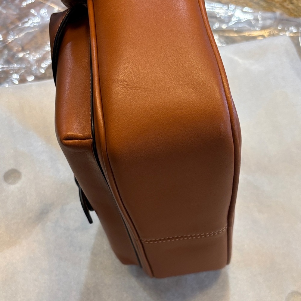 Coach Warner Saddle/Gunmetal Crossbody - Picture 6 of 9